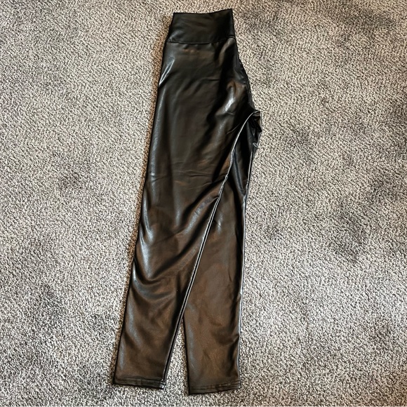 Stretchy Faux Leather Leggings - Medium - Picture 2 of 8